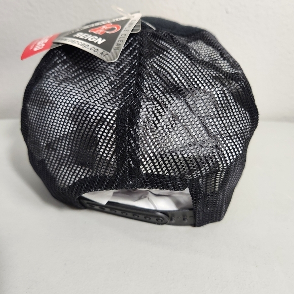 Reign Mens Black Terry Cloth Snapback Trucker Hat-NWT - Picture 8 of 12